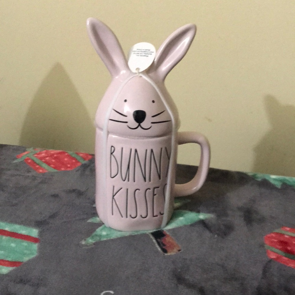 Rae Dunn bunny kisses